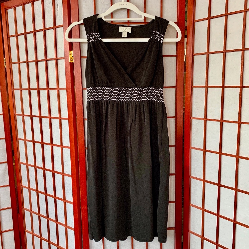 Ann Taylor Loft Petites Sleeveless Empire Waist - Picture 2 of 5